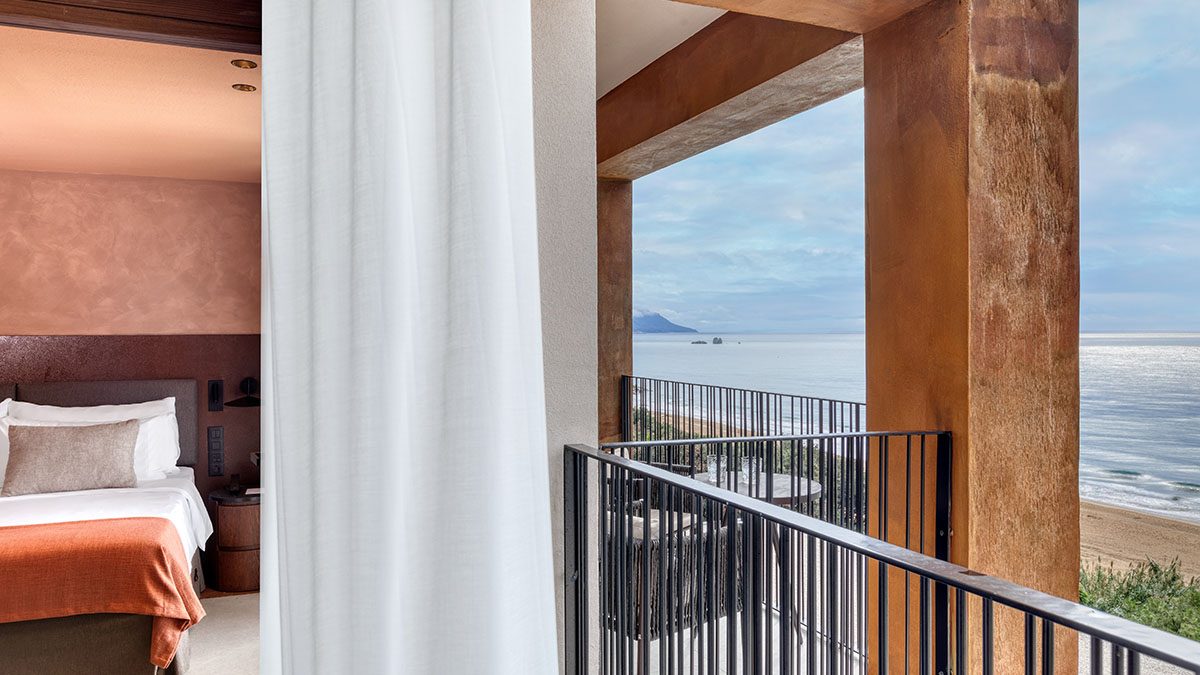 Sapphire Family Suite